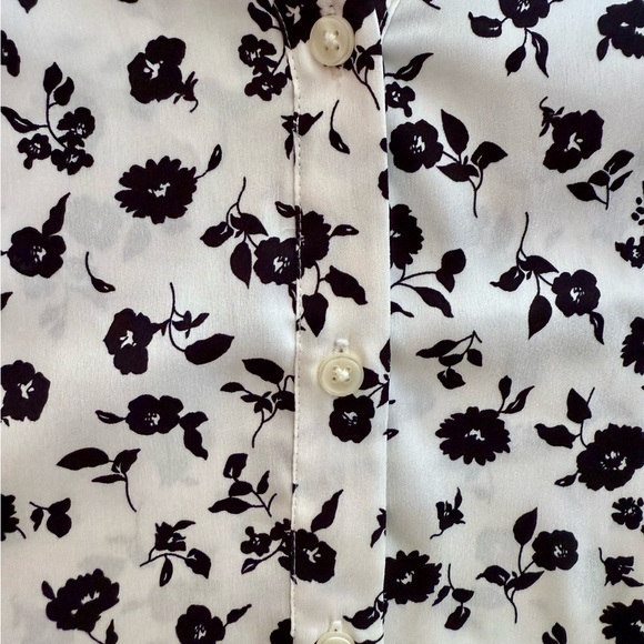 Ann Taylor Floral Top Size S - Picture 3 of 4